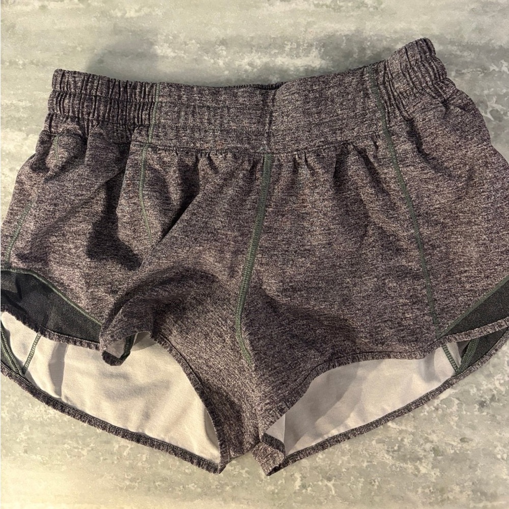 Gray lululemon hotty hot Shorts size 6 2.5”